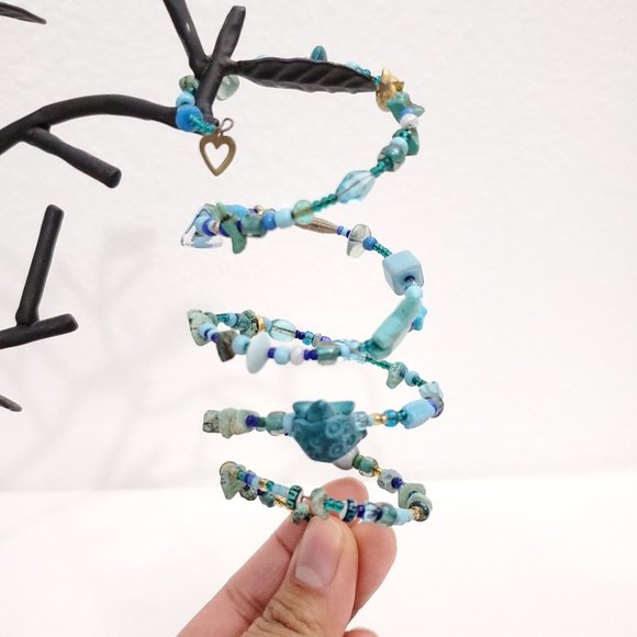 Coil Beaded Teal & Gold Bracelet - Picture 3 of 5